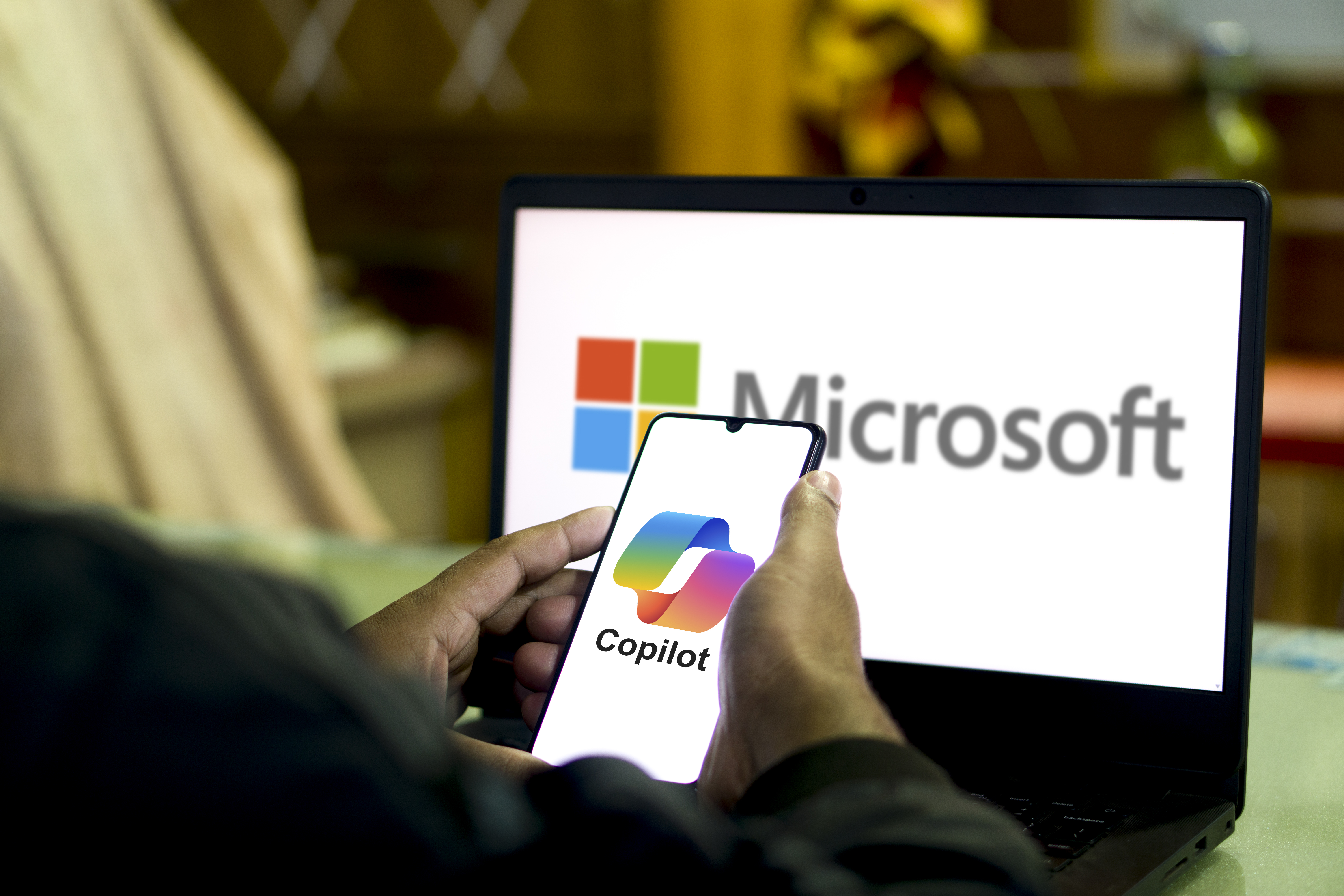 24 Microsoft Copilot Tips & Tricks For End Users
